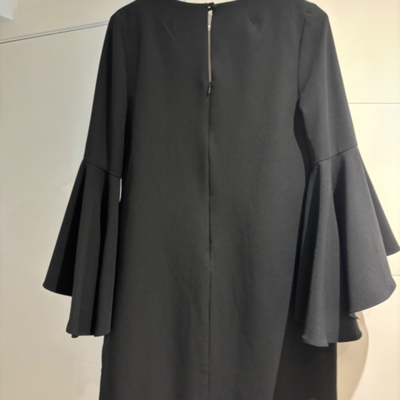 MILLY V Neck Mini Dress M (8) but fits like 4-6 - Picture 8 of 9